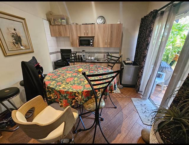 1 BEDROOM FLAT TO LET IN VAALPARK